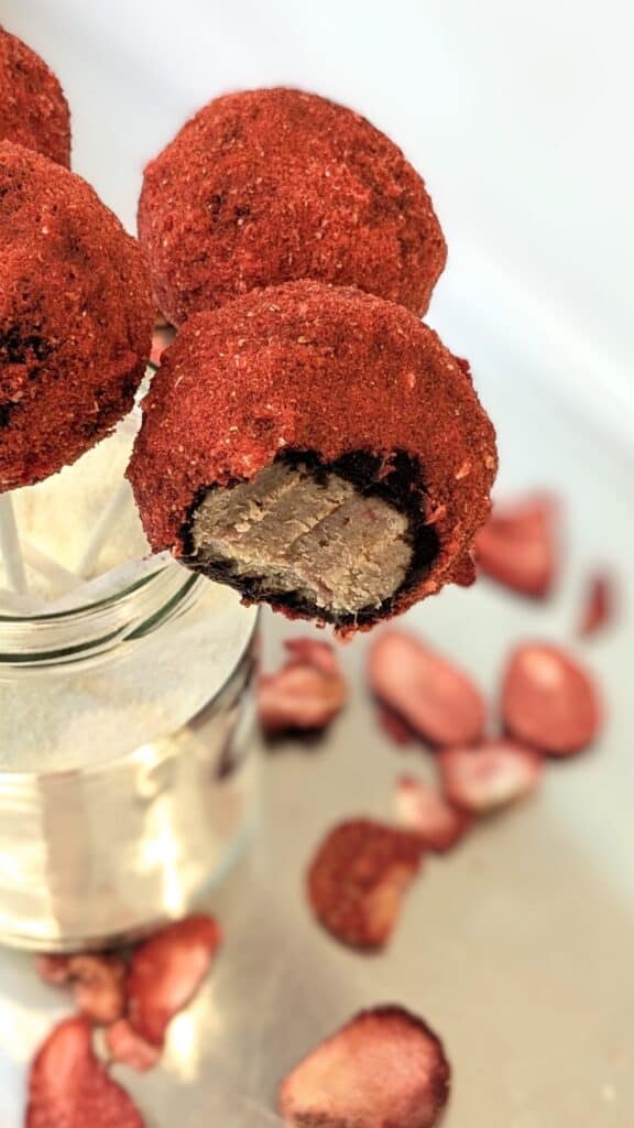 Image of Strawberry Cake Pops