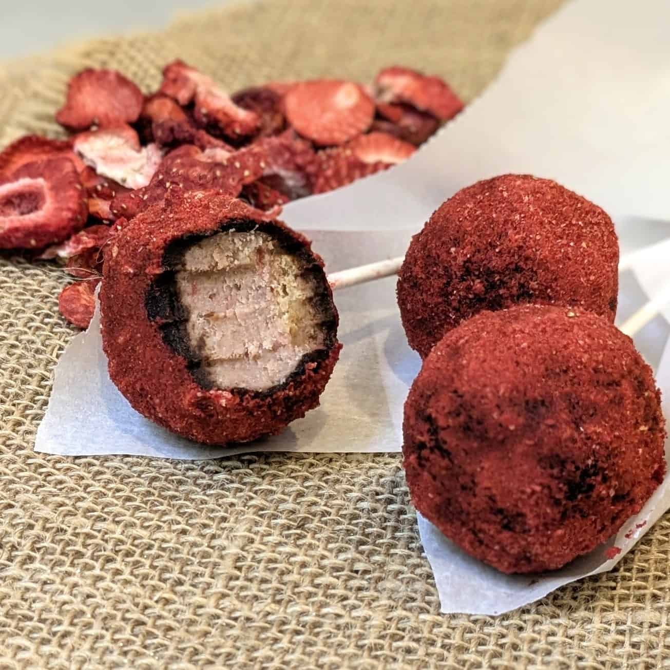 Image of Strawberry Cake Pops