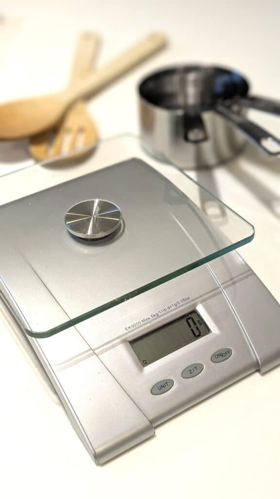 Image of food scale