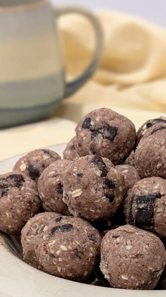 Image of Chocolate Chip Cookie Dough Energy Balls