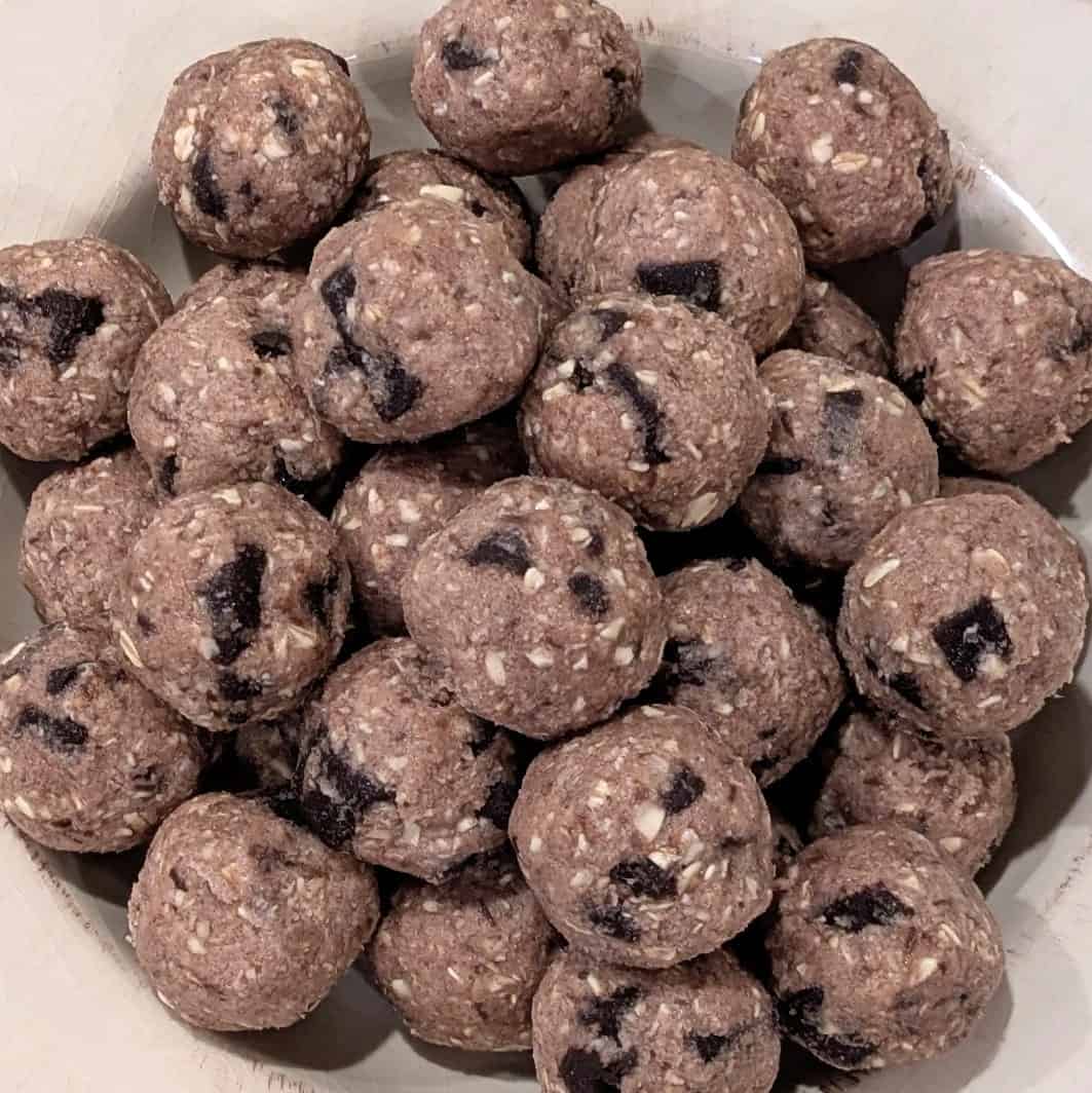 Image of Chocolate Chip Cookie Dough Energy Balls