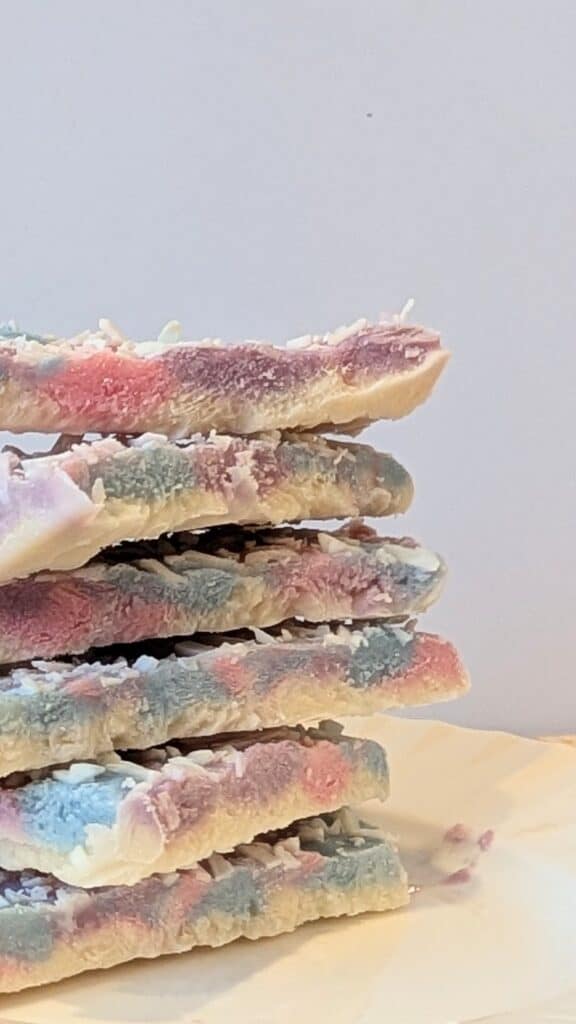 Unicorn Frozen Yogurt Bark