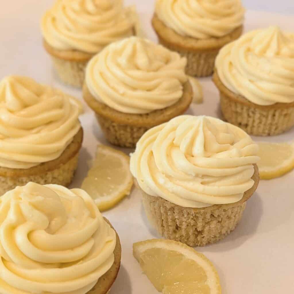 Lemon Butter Cream Cheese Frosting