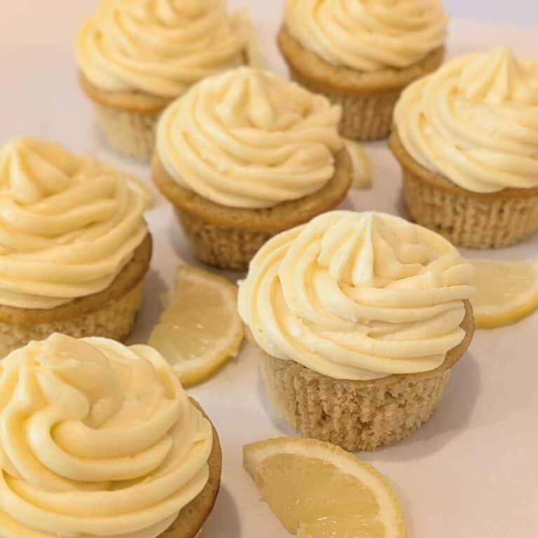 Lemon Butter Cream Cheese Frosting