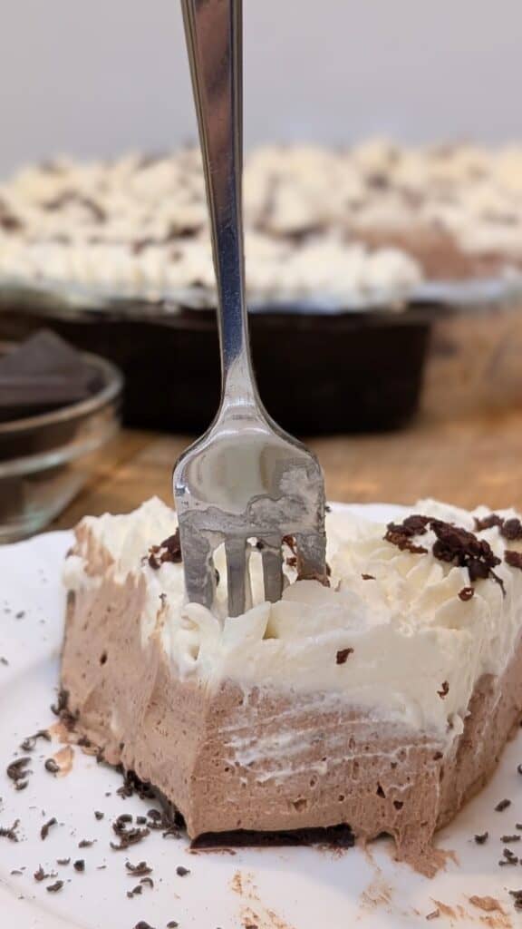 No Bake Chocolate Cream Pie