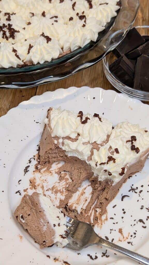 Easy Naturally Sweetened Chocolate Pie